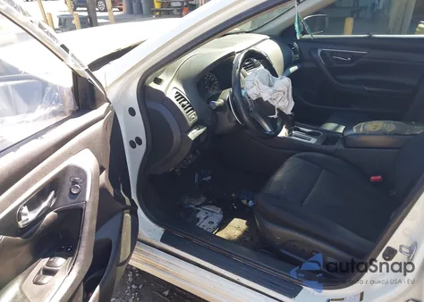 2017 Nissan Altima 2.5 Sr из США, поврежденный, VIN 1N4AL3AP1HC268709